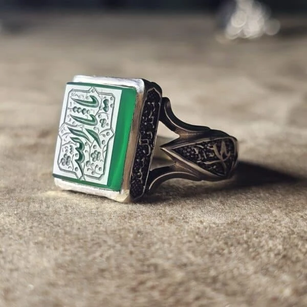 انگشتر نقره مردانه طرح یا ثارالله – عقیق سبز طبیعی