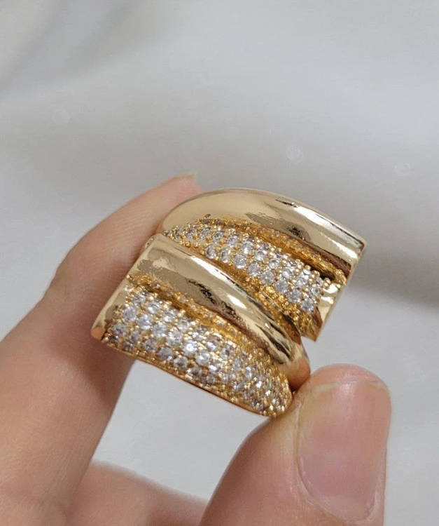 انگشتر نگینی زنانه،برند مطرح ژوپینگ، طرح طلا، رنگ ثابت💍
