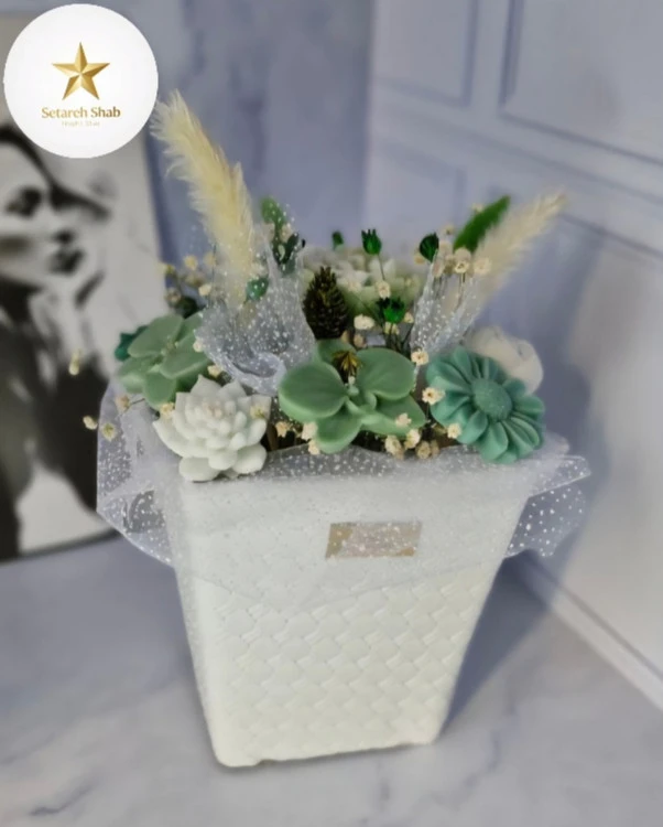 باکس گل و شمع