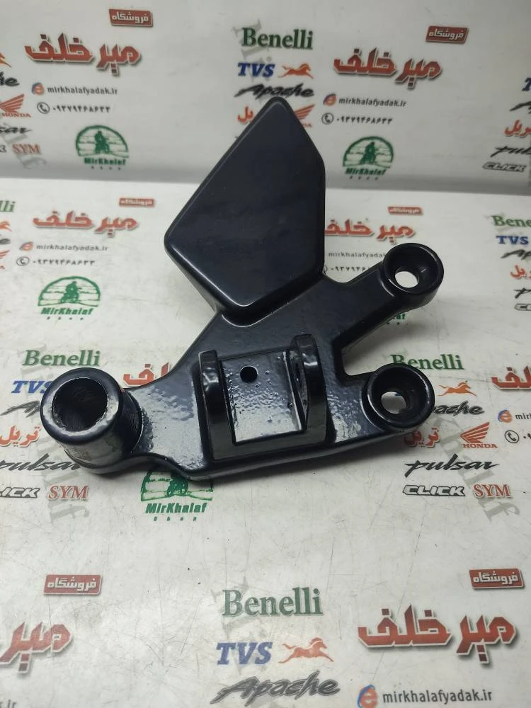 براکت جا پایه جلو سمت راست (پدال ترمز) موتور sym گالکسی na شرکتی