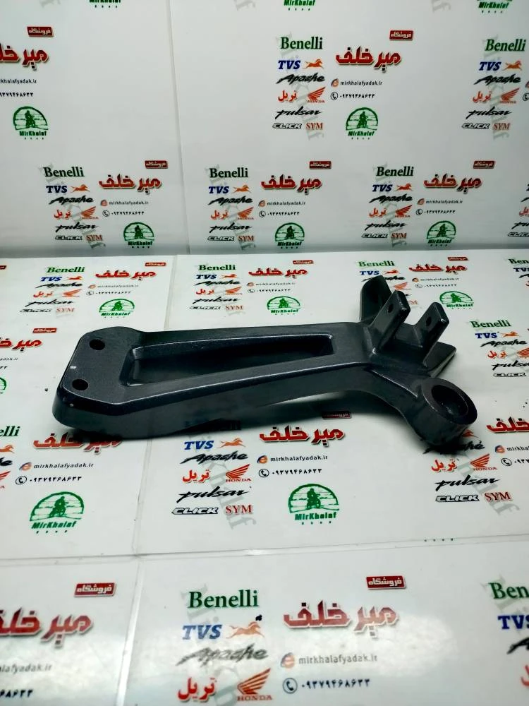 براکت جا پایه عقب سمت چپ موتور اپاچی 150 160 180 جدید نیوفیس