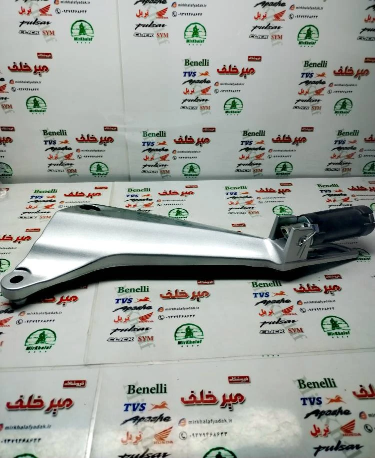 براکت جا پایه عقب سمت چپ موتور بی کلاچ طرح ویو