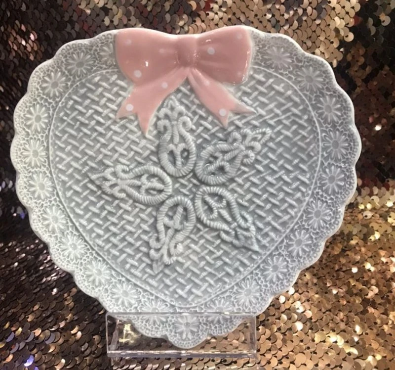 بشقاب قلبی بزرگ