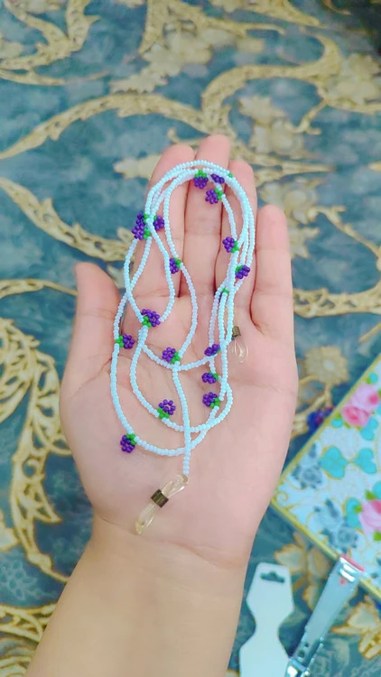 بند عینک انگور