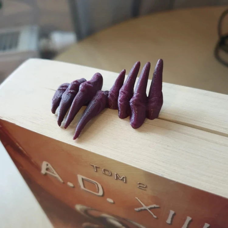 بوکمارک Demon Hands