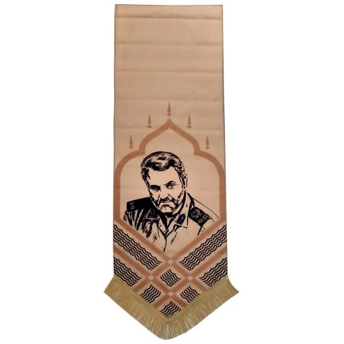 بیرق مخمل 50در140 شهدا طرح شهید حاج قاسم سلیمانی (مناسب برای راهپیمایی و22بهمن) کد 00201281