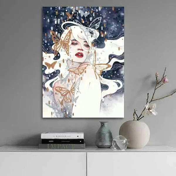تابلو بوم چاپی لاویا طرح پرتره زن و پروانه کد ART-1578