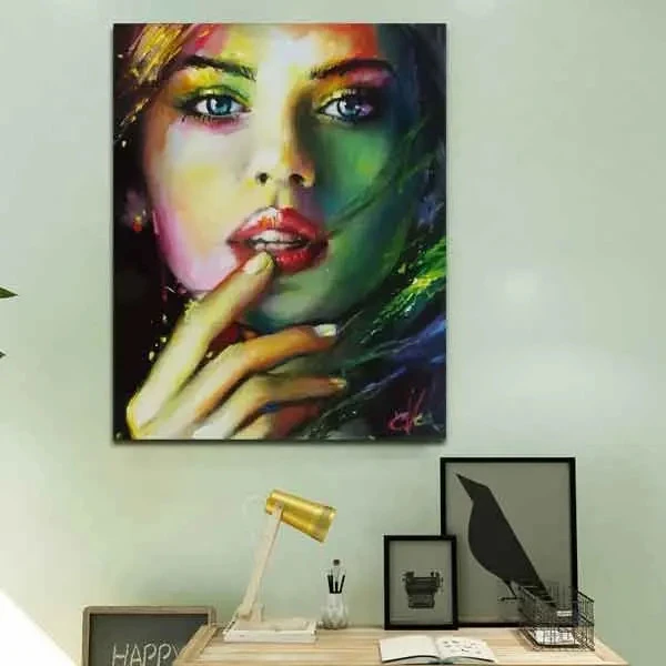 تابلو بوم چاپی لاویا طرح پرتره زن کد ART-1498