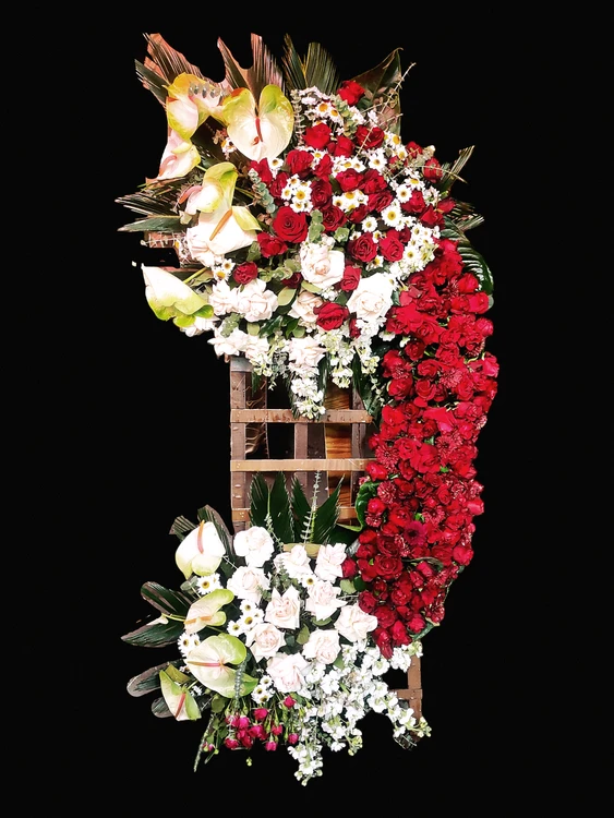 تاج گل تبریک