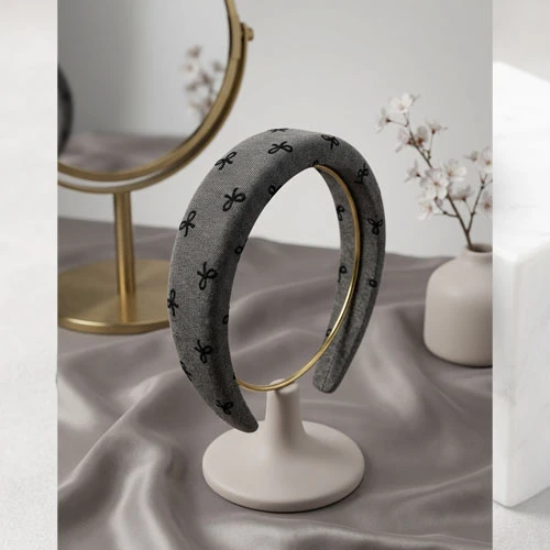 تل پارچه ای پاپیون دار