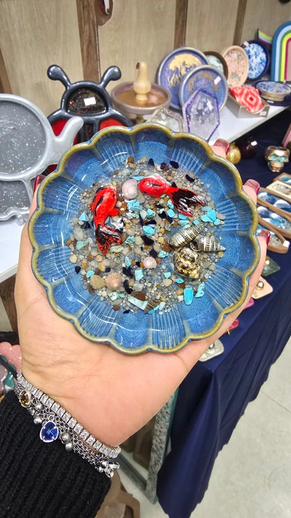 تنگ ماهی رزینی طرح گل
