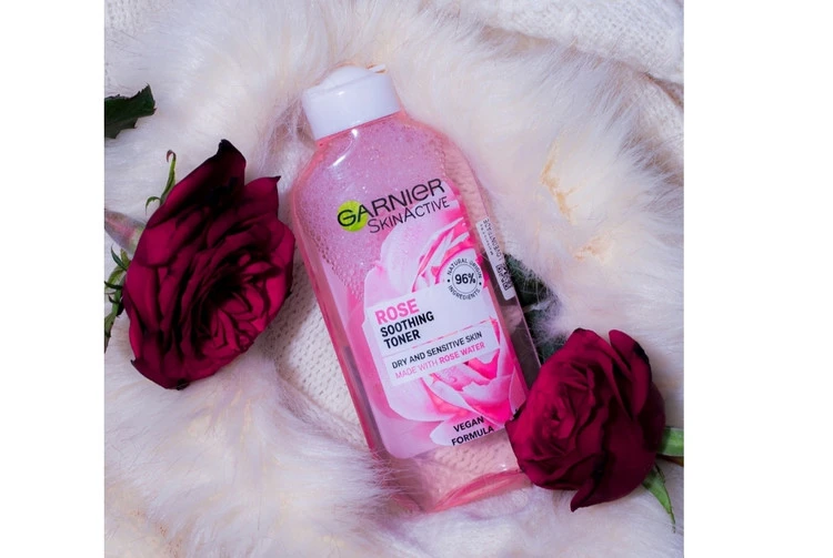 تونر پاک کننده آرایش مناسب پوستهای خشک و حساس حجم 200ml
