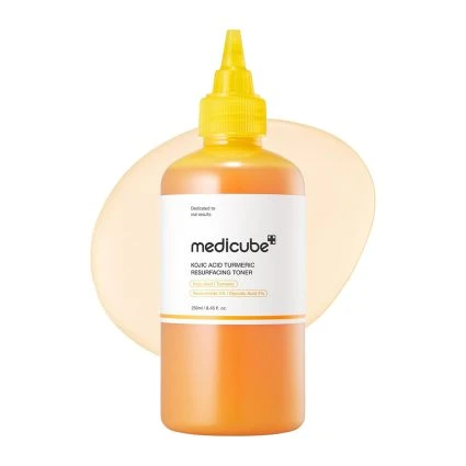 تونر کوجیک اسید و زردچوبه مدیکیوب Medicube | لایه بردار و روشن کننده