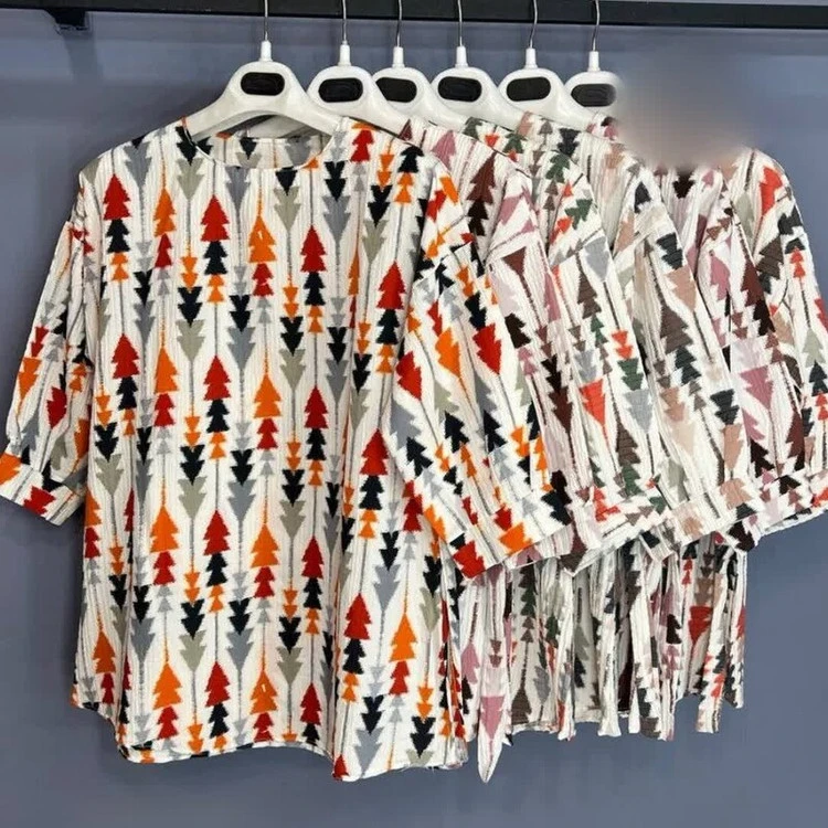 تونیک طرح دار کراش جنس عالی و خنک و شیک مناسب سایز 40 تا 48