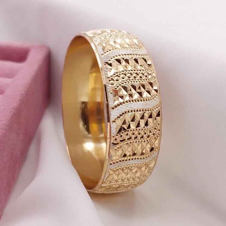 تکپوش طرح طلای زنانه،جنس طلا روس اصل،در 2مدل شیک و خاص💍