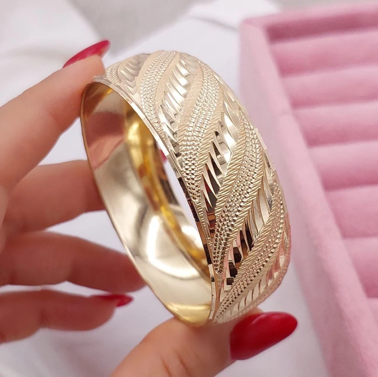تکپوش طرح طلای زنانه،پهنا2سانتی،در 2مدل جذاب💍