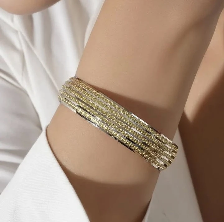 تکپوش نیم‌پوش زنانه طلاروس با روکش طلای ۲۴ عیار و طراحی درخشان