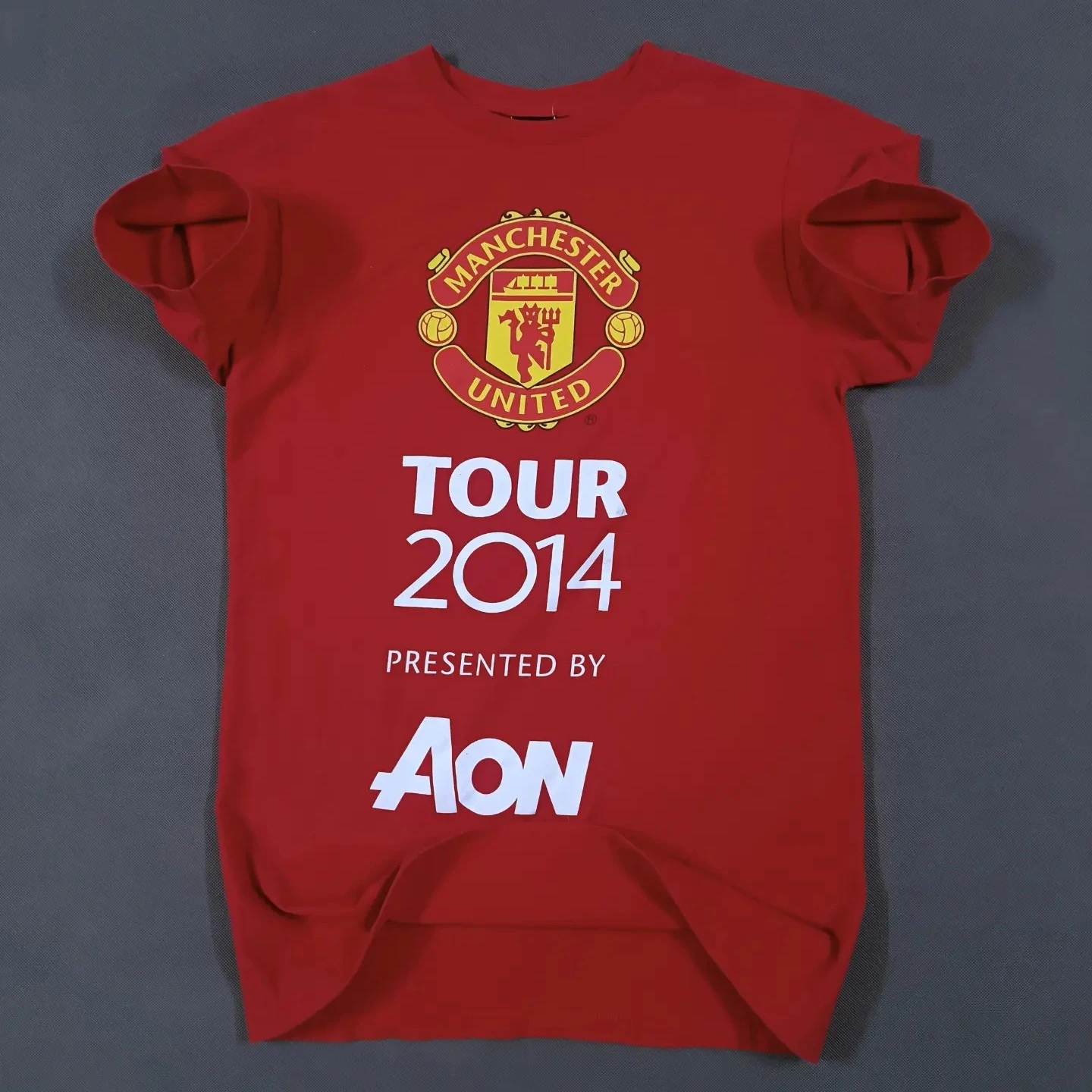 تیشرت اورجینال امریکایی  برند پرطرفدار شیاطین سرخ MAN UNITED