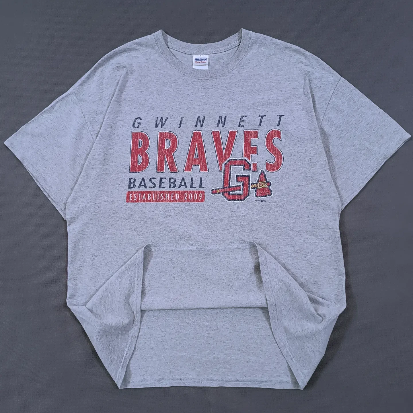 تیشرت اورجینال برند با کیفیت و معروف GILDAN امریکا مدل Braves