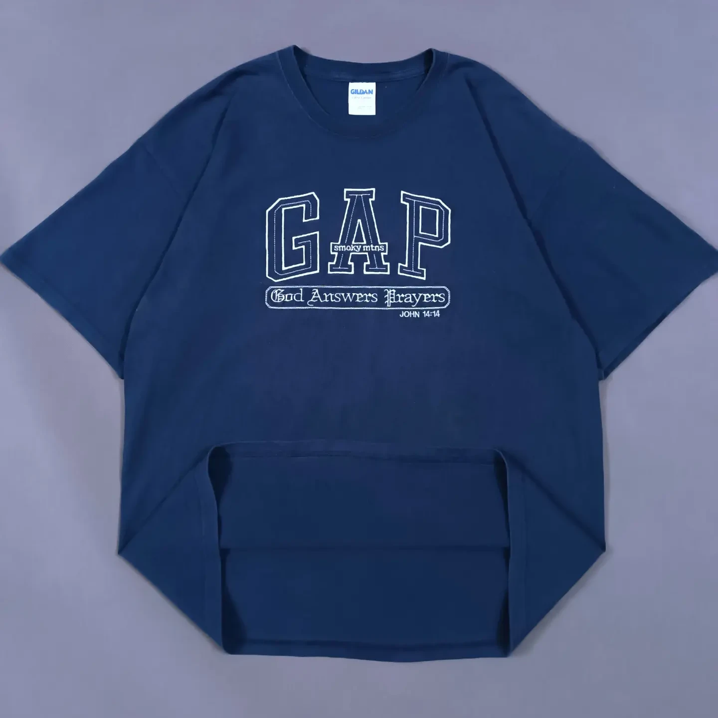 تیشرت اورجینال برند با کیفیت و معروف Gildan امریکا مدل GAP