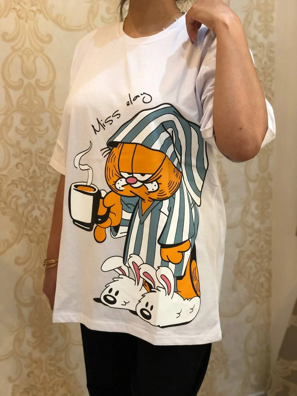 تیشرت زنانه گارفیلد لانگ
