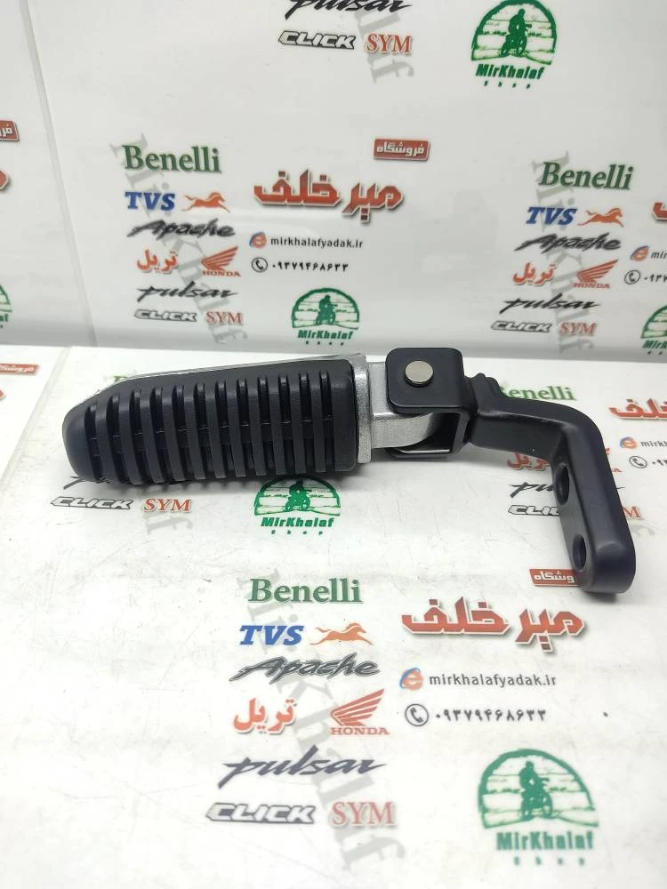 جا پایه جلو سمت چپ موتور بنلی 150 قدیم و 250 تک سیلندر