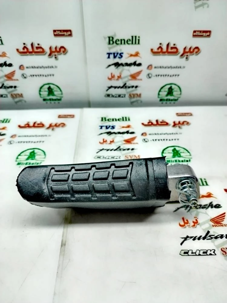 جا پایه عقب راست موتور اپاچی 150 160 180 200