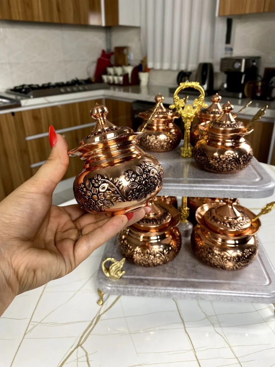 جاادویه مسی ۸ عددی با استند چوبی وکیوم