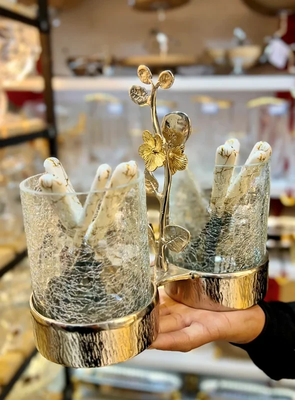 جاکادوچنگال جاقاشقی