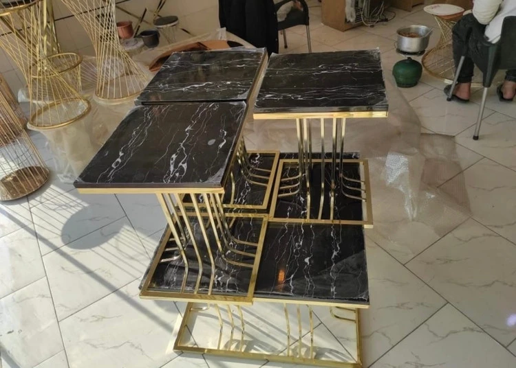 جلومبلی عسلی فلزی مدل نخلی مدرن