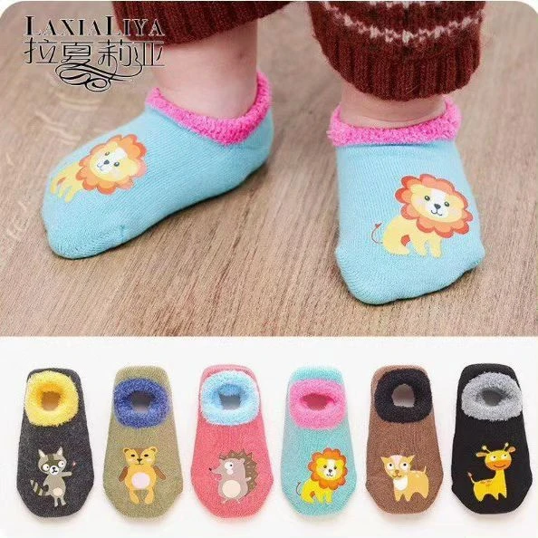 جوراب حوله ای ترمزدار بچگانه