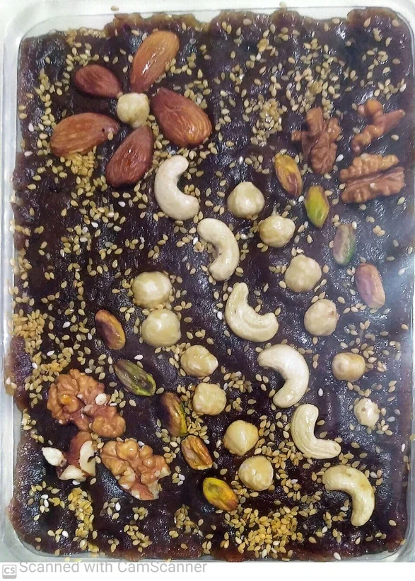 حلوای خرما طبخ عربی مغز دار پسته* بادام * گردو * بادام هندی * فندق