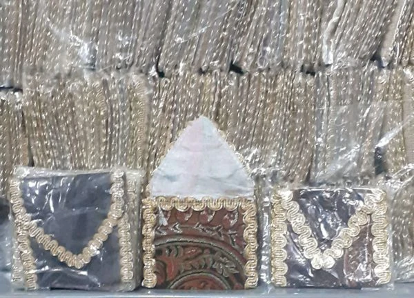 خرید جانماز پاکتی ترمه کوچک ۱۰×۱۰ – زیبایی، اصالت و معنویت در یک بسته کوچک