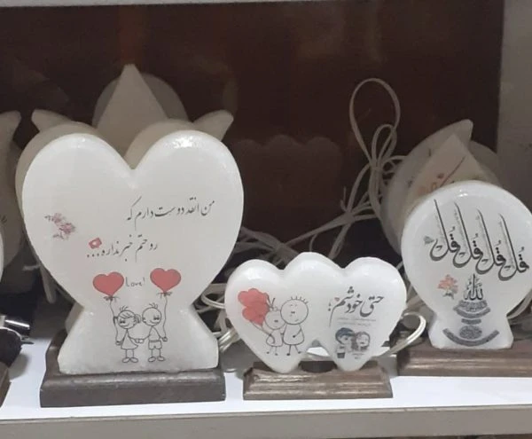 خرید سنگ نمک پایه‌دار فانتزی – زیبایی، آرامش و انرژی مثبت در یک محصول