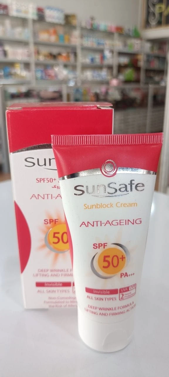خرید کرم ضد آفتاب سان‌سیف بی‌رنگ ضدچروک SPF 50 مخصوص انواع پوست | لیان‌استور