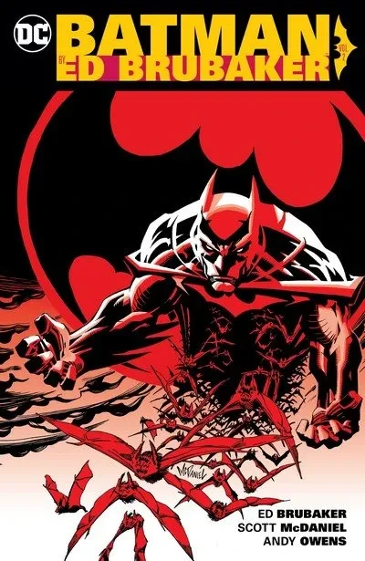 دانلود کمیک Batman by Ed Brubaker Vol. 2 (2016)