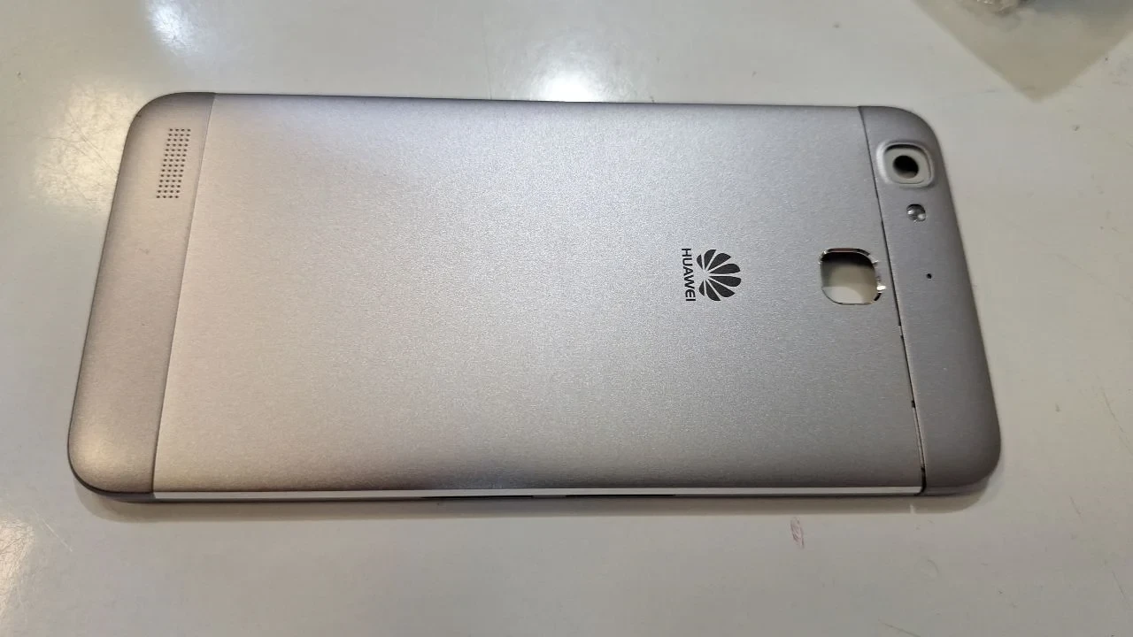 درب پشت Huawei GR3