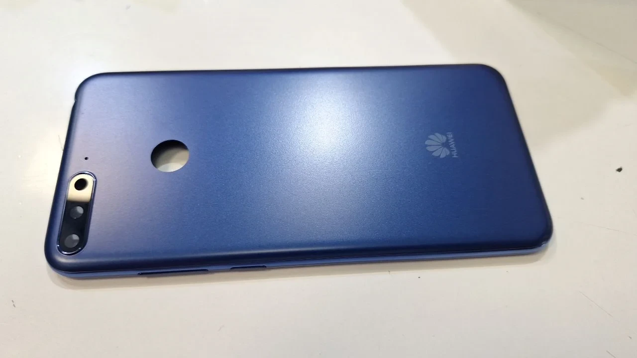 درب پشت و استخوانی کامل Huawei y6 2018