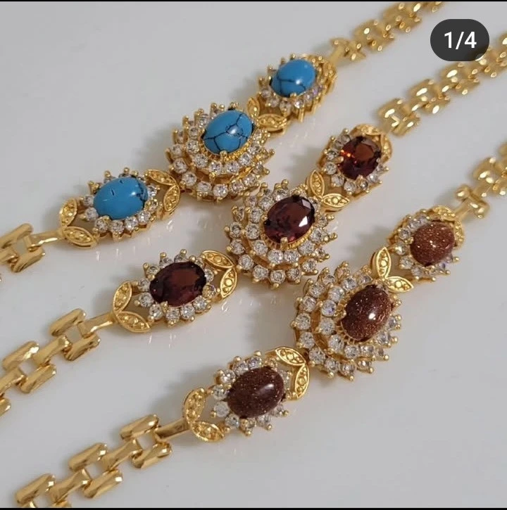 دستبند زنانه مدل خاویاری نگین‌دار سیتی گلد با سنگ رنگی بیضی و طراحی لوکس