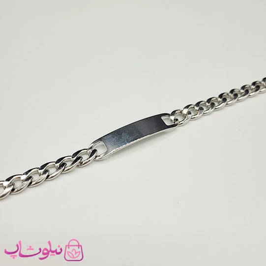دستبند مردانه مدل کارتیه پلاک دار نقره ای رنگ کد 2891