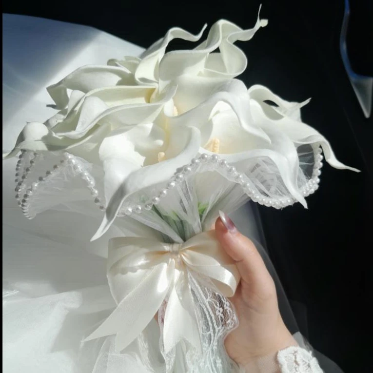 دسته گل 20 شاخه شیپوری لمسی مدل پرنسسی