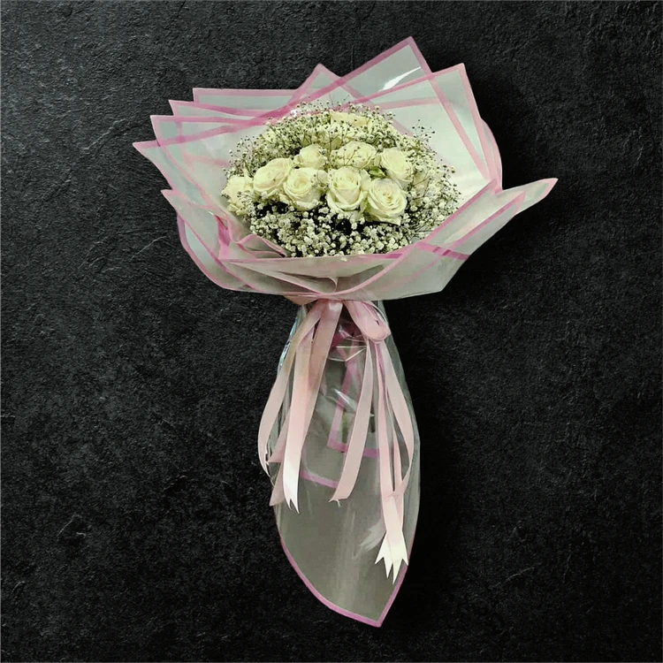 دسته گل رز سفید