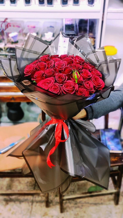 دسته گل رز ۳۰ شاخه