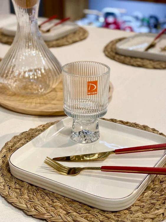دسر خوری شیادار کوه یخ محصول وارداتی Deli Glass