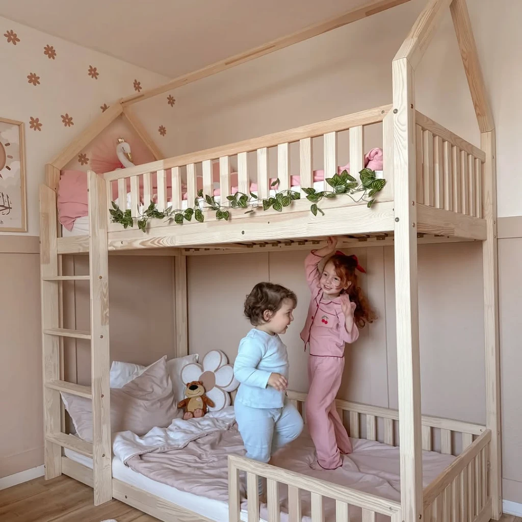دو طبقه کلبه تمام چوب مدل رزا
