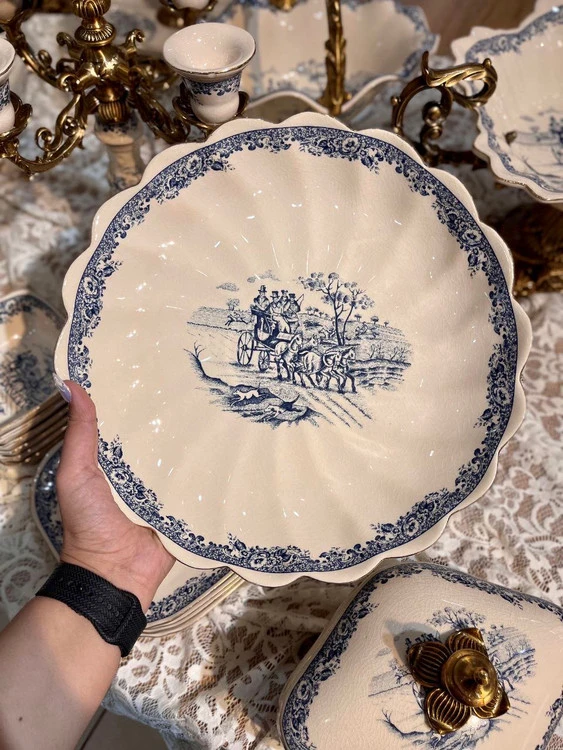 ‎دیس میوه گرد از سری پذیرایی Victoria