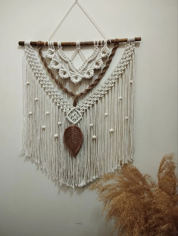دیوارکوب مکرومه مهره دار طرح برگ