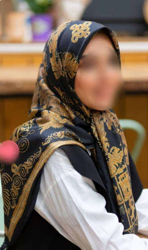 روسری ابریشم توییل زنانه دور دست دوز کد50