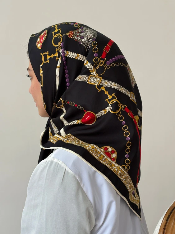 روسری ابریشم تیویل طرح سلطنتی