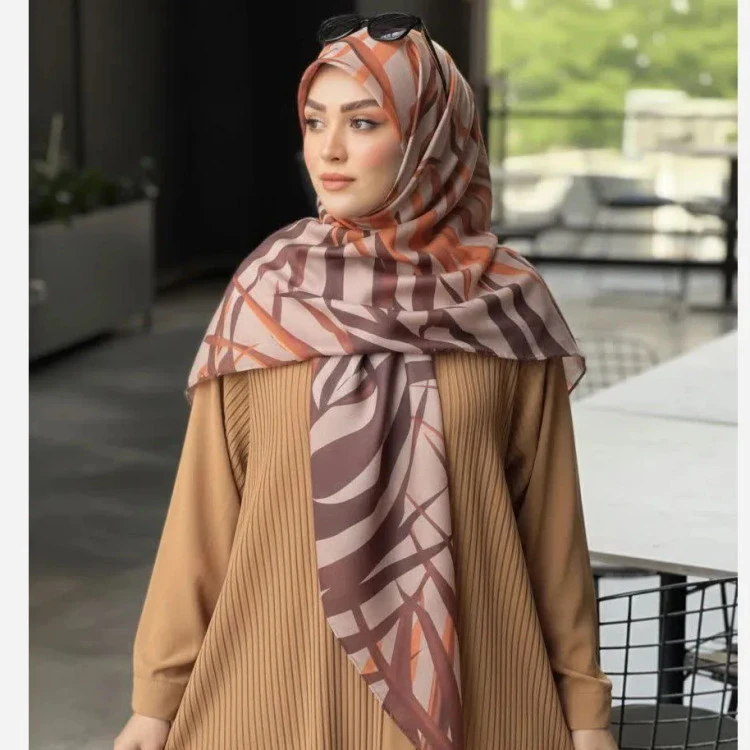 روسری زنانه طرح برگ پاییزی، شال پاییزه و زمستانه، مناسب استایل روز